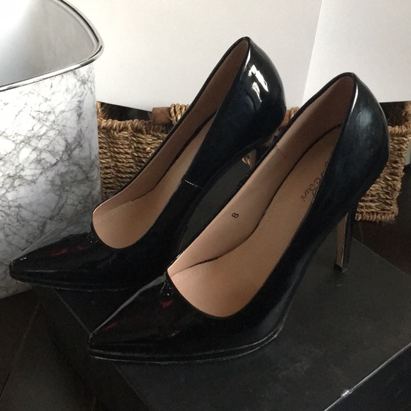 Sergio Bari heels size 8. - Picture 4 of 6